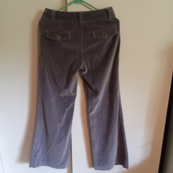 Boden Anthropoloie Wide Leg Gray Velvet Pants Size 8L. - Picture 2 of 5